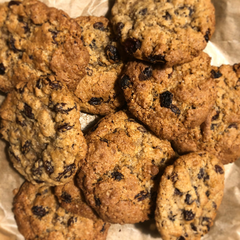 Golden, crunchy spiced oat and raisin cookies
