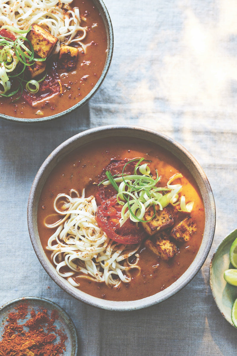 2 Bowls of Delicious Tofu Curry Ramen 